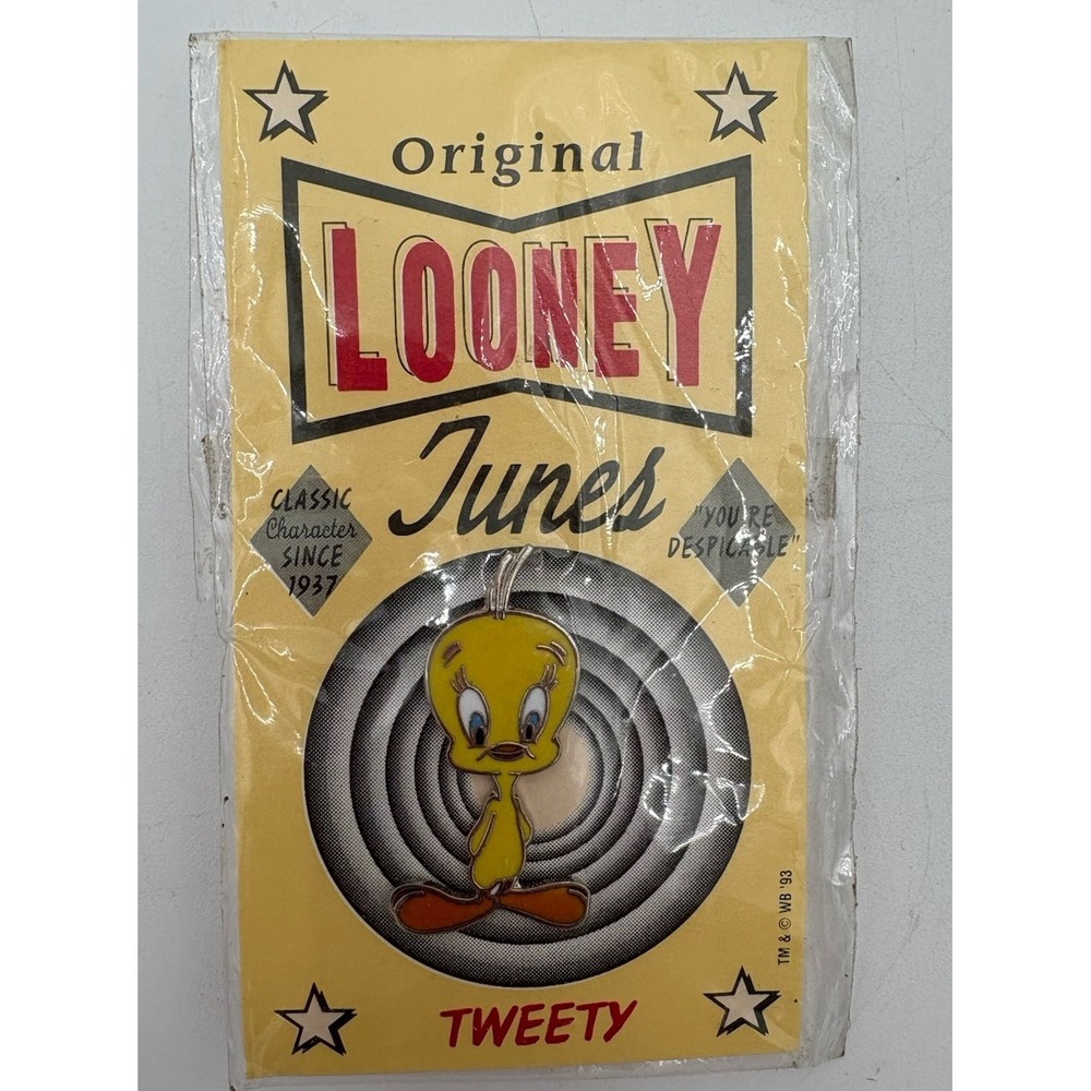 Vintage 1993 Looney Tunes Tweety Enamel‎ Pin on Card Warner Bros Classic NIP